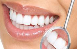نوشابه های گازدار حاوی مقادیر بالایی اسید فسفریک هستند که موجب خوردگی و فرسایش شیمیایی مینای دندان می شود.