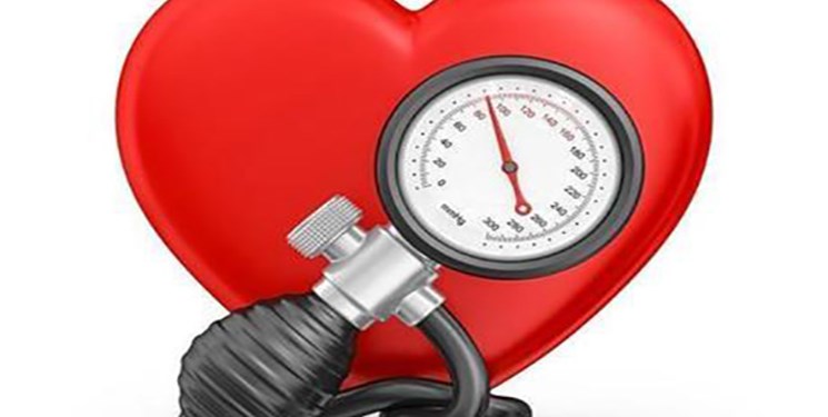 متخصص قلب و عروق با بیان اینکه فشار خون علامتی ندارد، گفت:‌ با توجه به اینکه زمان بالا رفتن فشار خون را نمی‌دانیم، بیمارانی که دچار این بیماری هستند باید به طور مرتب دارو مصرف کنند.