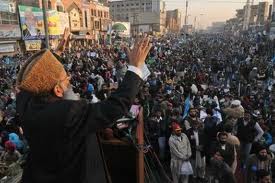 مردم پاکستان با برگزاری تظاهرات در بسیاری از شهرهای این کشور، به جنبش اعتراضی در افغانستان علیه هتک حرمت قران کریم در یکی از پایگاه های نظامی آمریکا پیوستند.
