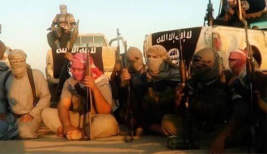 داعش اعلام کرد که وزیر اطلاعاتش با سازمان های اطلاعاتی غربی در تماس بوده و برای آن ها جاسوسی می کرده است.