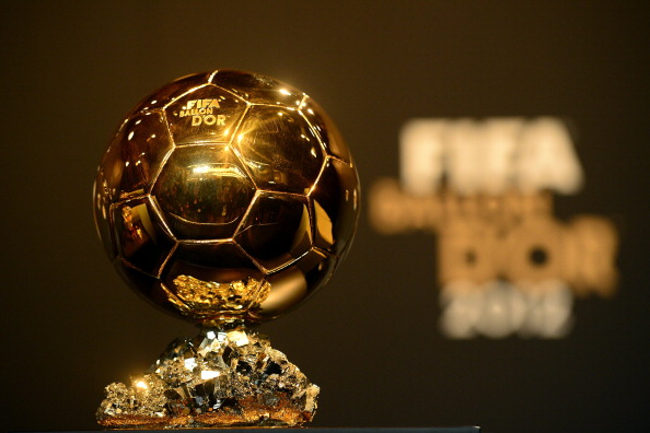 از 30 نامزد نهایی جایزه توپ طلا (فرانس فوتبال) رونمایی شد.