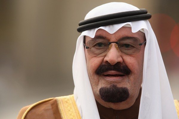 یک رسانه مصری از جانشین پادشاه عربستان و کناره گیری ملک عبدالله از قدرت طی ساعات آینده سخن گفت.