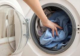 محققان آمریکایی می گویند: شستشوی لباس ها با آب سرد و در مدت کوتاه در ماشین لباسشویی هر چند به صرفه جویی در مصرف انرژی کمک می کند، اما باکتری ها و ویروس ها را از بین نمی برد.