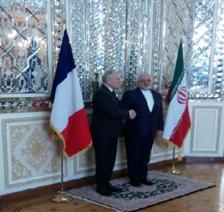 وزیر امور خارجه ایران از رشد سه برابری روابط تجاری ایران و فرانسه خبرداد و گفت: جمهوری اسلامی به عنوان شریکی قابل اتکا و با ثبات، آماده همکاری های اقتصادی پایدار و مبتنی بر منافع مشترک با اروپا به ویژه فرانسه است.