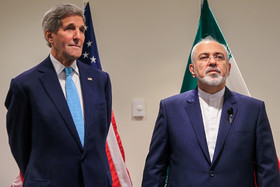 وزرای خارجه خارجه ایران و آمریکا پس از نشست وین 2 در مورد بحران سوریه، با یکدیگر دیدار و گفت وگو کردند.