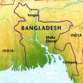 در پی اعلام اعتصاب سراسری در بنگلادش امروز دوشنبه مدارس، ادارات و بخش تجاری این کشورتعطیل شد. 
