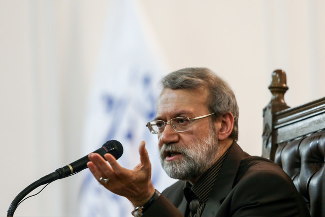 رئیس مجلس شورای اسلامی با تاکید بر اینکه ایران در موضوع هسته‌ای به تعهدات پایبند است گفت که دستکاری کردن در توافق هسته‌ای می تواند مسائل جدیدی ایجاد کند.