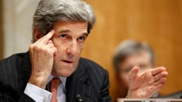 وزیر امور خارجه آمریکا اعلام کرد که اگر آمریکا از توافق هسته ای با ایران خودداری کند، دلار تضعیف خواهد شد.