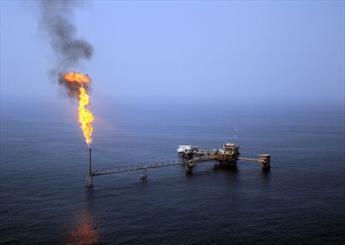 همزمان با عزم ایران برای بازگرداندن بشکه‌های نفت خود به بازار، مسابقه سهم خواهی چهار کشور تولیدکننده بزرگ نفت جهان، افزایش صادرات نفت ایران حتی در صورت لغو تحریم را در هاله‌ای از ابهام قرار داده است.