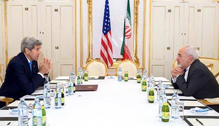 مذاکرات محمدجواد ظریف وزیر خارجه ایران با جان کری وزیر خارجه امریکا پس از دوساعت پایان یافت.


