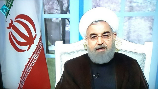 حسن روحانی کاندیدای دوره دوازدهم انتخابات ریاست جمهوری گفت: در صد روز اول دولت یازدهم قدم‌های مثبتی در سیاست خارجی،‌کاهش تورم، سرمایه گذاری و بهبود فضای اینترنت برداشته شد.

