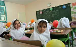 طرح توانمند سازی دانش آموزان در 156 دبیرستان از محله های پرآسیب مناطق 19 گانه شهر تهران اجرا می شود.