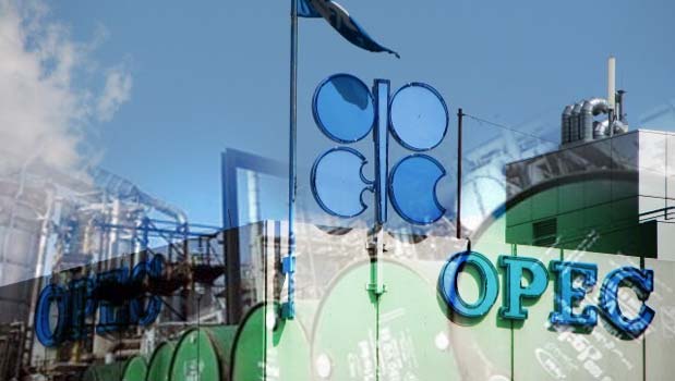 دبیر کل سازمان کشورهای صادر کننده نفت ( اوپک ) اعلام کرد کشورهای عضو این سازمان به زودی میزان کنونی تولید نفت را کاهش می دهند.