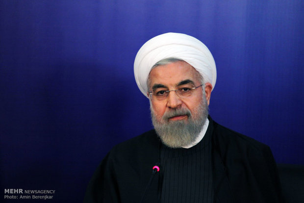 رئیس جمهور کشورمان گفت: ایران به هیچ کشوری تجاوز نکرده و نمی کند اما اگر مورد تجاوز قرار بگیرد، پاسخش همانند دفاع هشت ساله پشیمان کننده خواهد بود.