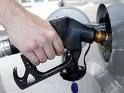 وزیر نفت گفت:با اجرای قانون هدفمند کردن یارانه ها در بخش حمل ونقل عمومی و در مصرف بنزین و نفت وگاز 20 درصد صرفه جویی شده است .
