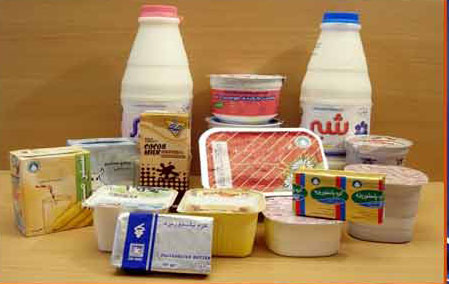قیمت شیر و برخی از محصولات لبنی براساس توافق وزارت صنعت، معدن و تجارت با اتحادیه دامداران، در بازار بین 100 تا 600 تومان کاهش یافت.
