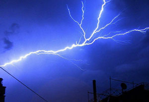مدیركل پیش بینی و هشدار سریع سازمان هواشناسی از بارش باران و رگبار و رعد و برق در ۷ استان كشور خبر داد.