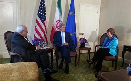 
وزارت خارجه آمریکا از حضور جان کری در نشست سه جانبه با حضور کاترین اشتون و محمد جواد ظریف در وین در پانزدهم اکتبر خبر داد.