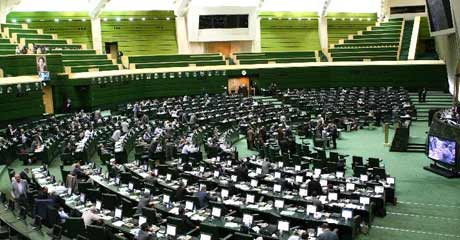 مجلس شورای اسلامی با تصویب بند 29بخش هزینه ای لایحه بودجه ،اجازه انتشار و چاپ ایران چک را مشروط کرد.