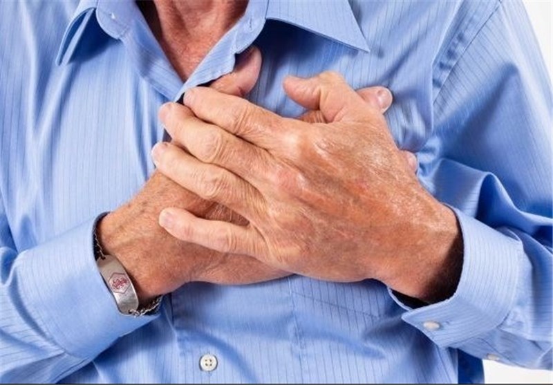 یک متخصص قلب گفت: دردهای قلبی را می‌توان به دو دسته‌ دردهای مزمن ناشی از تنگی عروق و یا درد ناشی از سکته تقسیم کرد، دردهای قلبی که به 