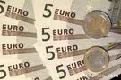 یورو در بازارهای مالی امروز با شش دهم درصد کاهش در برابر دلار، یک ممیز سه هزار و سیصد دلار معامله شد