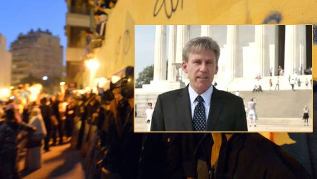 شبکه تلویزیونی الجزیره از کشته شدن جی کریستوفر استیونز سفیر آمریکا در شهر بنغازی لیبی خبر داد .
