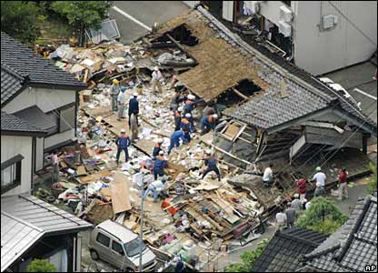 آمار رسمی تعداد کشته شدگان و ناپدید شدگان زلزله و سونامی در ژاپن از مرز سیزده هزار نفر گذشت.