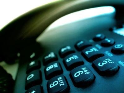 مشترکین تلفن ثابت می توانند هزینه کارکرد تلفن و ریز مکالمات خود را از پانزدهم ماه‌های فرد سال از طریق سامانه های ۱۸۱۸ و ۲۰۰۰ دریافت کنند.

