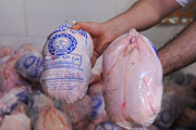 معاون توسعه بازرگانی داخلی وزارت صنعت، معدن و تجارت گفت: مرغ از سبد كالای ماه رمضان كارمندان حذف شد. 
  
 
