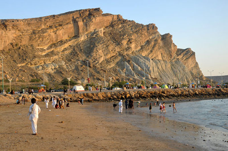 مدیرکل میراث فرهنگی و گردشگری سیستان و بلوچستان از احداث یک شهرک گردشگری در محدوده چابهار با سرمایه‌ای بالغ بر ۵۰۰ میلیون دلار از سوی یک ایرانی مقیم امارات، خبر داد.

