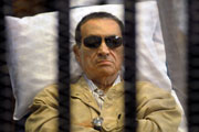 منابع خبری گزارش های ضد و نقیضی درباره مرگ مبارک منتشر می کنند.