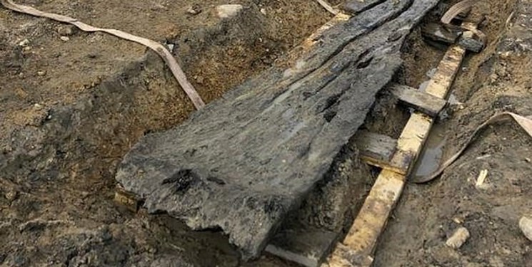 باستان‌شناسان مؤفق به کشف یک قایق بادبانی در انگلیس شدند که عمر آن را حدود 3 هزار و 500 سال تخمین می‌زنند.