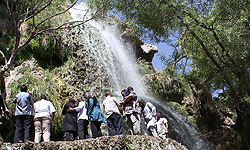 شهردار كرج گقت: بزرگ‌ترين آبشار مصنوعي كشور با نام آبشار بيلقان با اعتباري بالغ بر 200 ميليون تومان در كرج به بهره‌برداري رسيد.