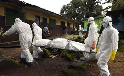 
سازمان بهداشت جهانی اعلام کرد: دست کم هشت هزار و ۱۵۳ نفر بر اثر ابتلا به بیماری ابولا در غرب افریقا جان باخته اند.